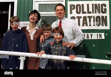 Labour Leader Tony Blair And His Wife Cherie Hi Res Stock Photography