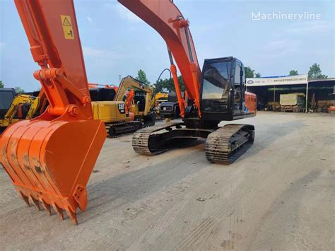 Hitachi ZX250 Tracked Excavator For Sale China DU40592