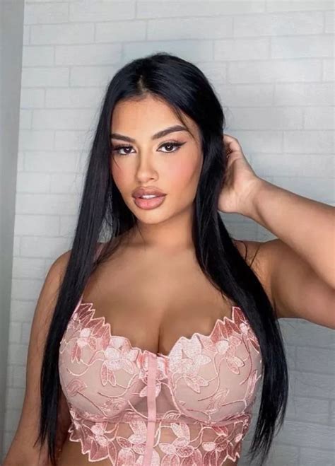 Kylie Jenner Lookalike Gets 8k Vagina Surgery To Experience Losing