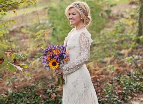 Kelly Clarkson wedding dress – American Idol Net