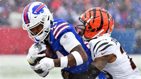 How Josh Allen Explained Stefon Diggs' Rant During Bills-Bengals