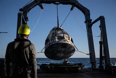 Nasas Spacex Crew 4 Splashdown Nhq202210140022 Support … Flickr