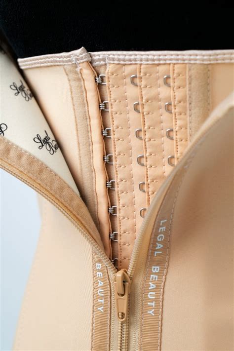 New York Cipzáros alakformáló fűzős mellény Nude testszínű XXS Legal Beauty