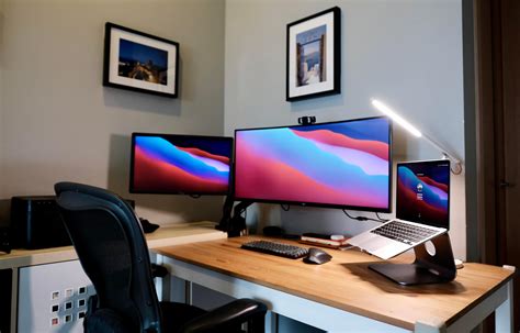 M1 Macbook Air Handles Dual External Monitors Setups Cult Of Mac