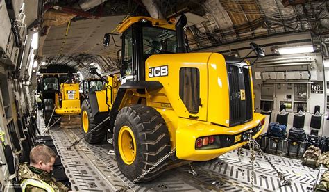 Jcb Vehicles In The Hold Of A Raf C17 Providing Aid To The Flickr