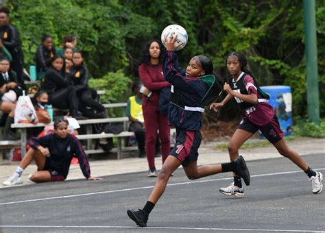 Whitney Institute Beat Sandys To Win Middle School Netball Tournament