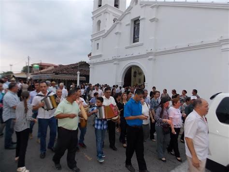 Despiden A Folclorista Sante A Al Son Del Acorde N Y El Tamborito