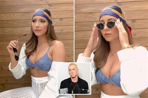 Eminem S Daughter Hailie Jade Mathers 25 Flashes Toned Stomach As She Poses In Denim Bikini