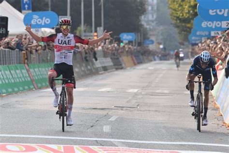 Giro Di Lombardia 2022 Pogacar Batte Mas In Volata E Firma La