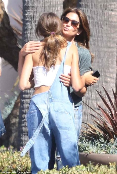 Kaia Gerber Gets A Ride From Mother Cindy Crawford Daily Mail Online