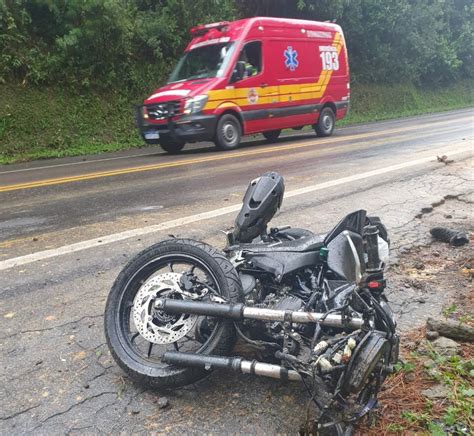 Un Motociclista De A Os Muere En Un Accidente En La Br