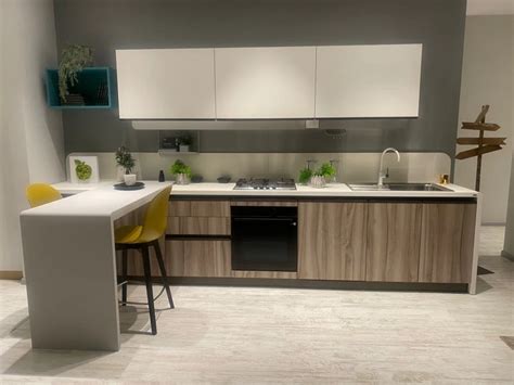 Cucina Con Penisola Scavolini Dandy Plus A Parma Sconto