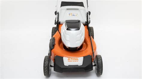 Stihl Rma V With Ap And Al Review Battery Lawnmower Choice