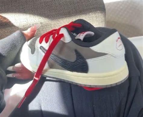 Ts 女友晒全新「倒钩」aj1！确定要发售了？ 球鞋资讯 Flightclub中文站sneaker球鞋资讯第一站