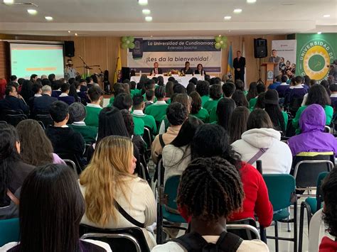 245 jóvenes podrán acceder a educación superior al mismo tiempo que