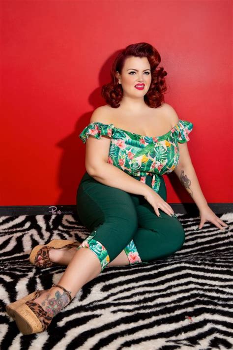 Redhead Plus Size Models Nude