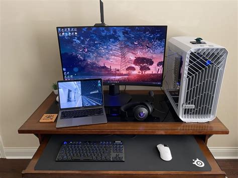 My first battlestation! My setup was previously just the macbook : r ...