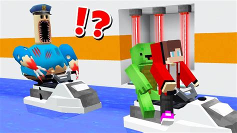 Jj And Mikey Vs Scary Roblox Water Barry S Prison Run Challenge In