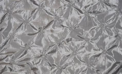 Таффета: что за ткань, состав, виды и свойства, преимущества и ...