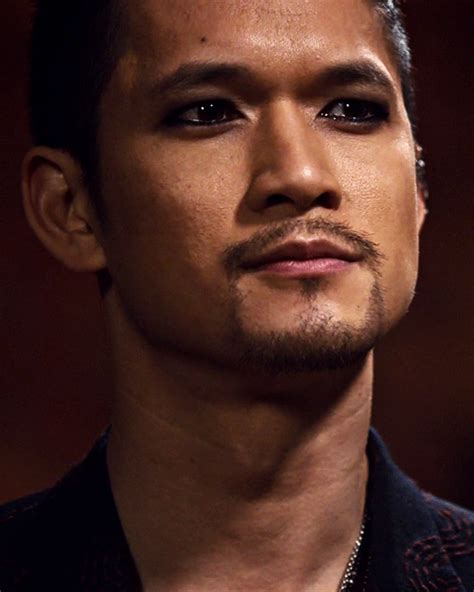 Harry Shum Jr As Magnus Bane In Shadowhunters Season 2 Celebrities