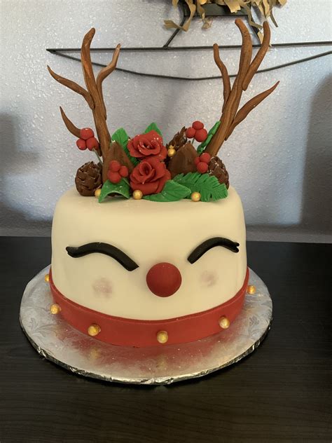 Rudolf Reindeer Cake Reindeer Cakes Rudolf Birthday Cakes Desserts