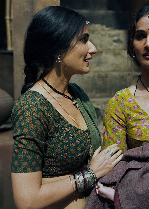 Fatima Sana Shaikh Bollywood Thar Hot Lehenga Hd Caps Indiancelebblog