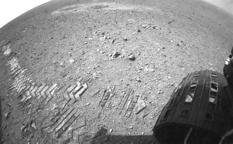 Curiosity Tracks Its Tracks Nasas Mars Exploration Program