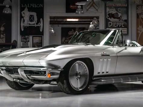 Joe Rogan’s EXTRAVAGANT car collection worth $2 million