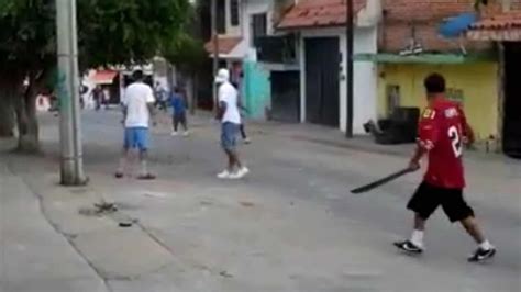 Video A Machetazos Y Con Piedras Pelea De Pandillas En San Mart N En