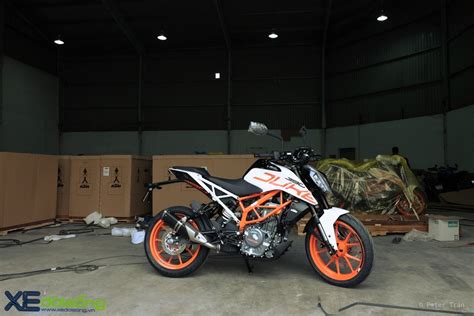 Đập thùng lô xe KTM 390 Duke 2018 đầu tiên về Việt Nam