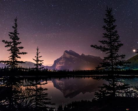 Night, mountain and lake view 4K wallpaper download