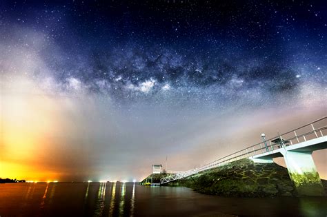 Never Before Seen Impossible Images Of Milky Way Captured In Singapore