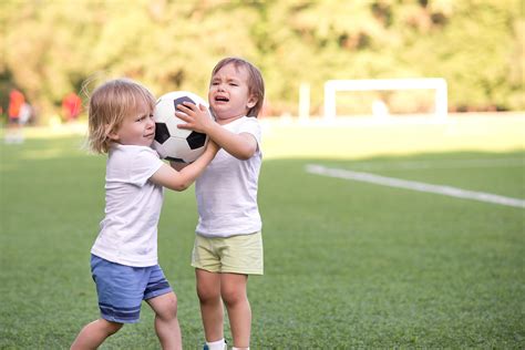 9 Pasos A Seguir Para Resolver Conflictos Entre Los Niños Eres Mamá