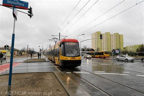 Tramwaje zaczynają budowę nowej linii Pierwsze szyny na pętli Nowodwory