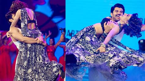 Samantha Ruth Prabhu And Vijay Deverakondas Romantic Dance Performance