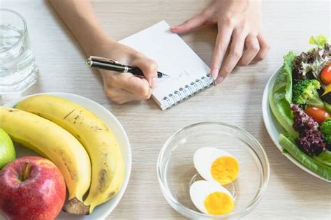 Food Diary Inilah Manfaat Dan Cara Membuatnya Alodokter