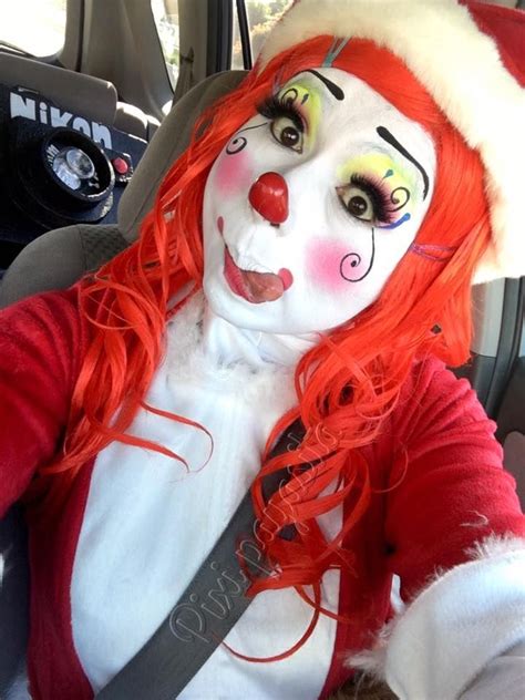 Pin By N Derwent S On Pixi Needs Her Own Board Female Clown Cute