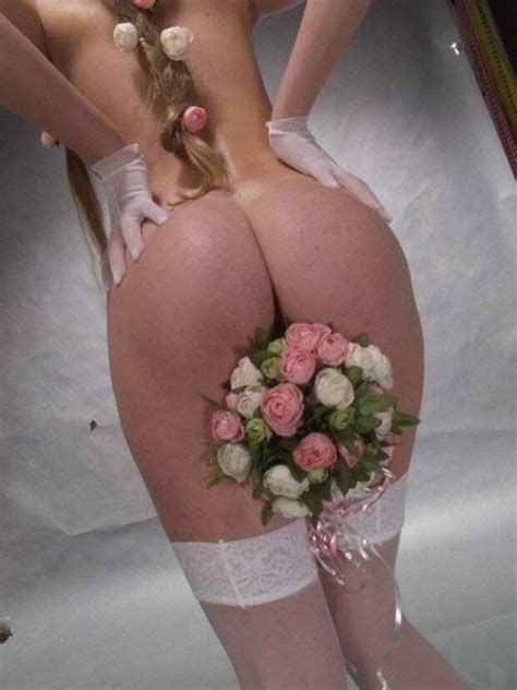 Bride And Her Bouquet Gthang