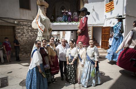 La Puebla De H Jar Una Familia Muy Coherente Es De Gigantes Y