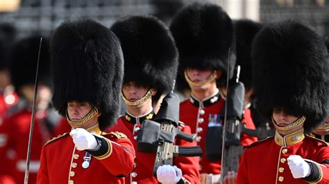 Inside The Duties Of A Royal Guards Shift
