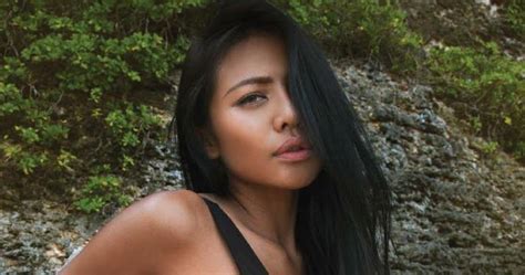 Model Artis Hot Sexy Full Sexy Foto Hot Jelly Jelo FHM Indonesia