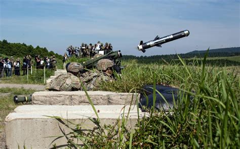 Us Army Fires Javelin Anti Tank Missile In Japan For First Time Stars