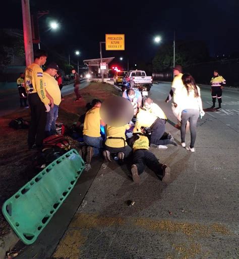 Motociclista Pierde La Vida En Fatal Choque En La Alameda Juan Pablo Ii