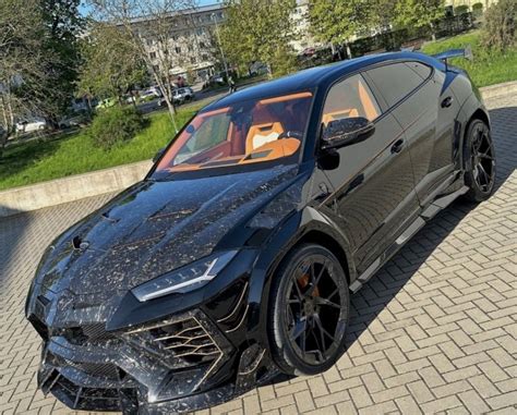 Lamborghini Urus Mansory Black Forged Carbon Al Senani