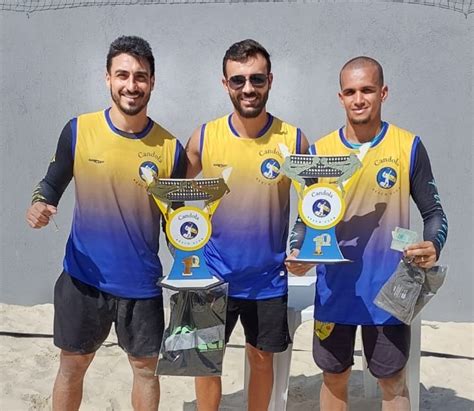 Dupla de Formiga conquista 1º lugar em competição de futevôlei em