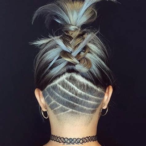 Undercut Hairstyles Women Undercut Women Edgy Short Hair Pixie