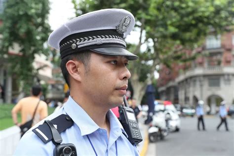 高温下的坚守者｜最高“炎”值“汗”卫平安路！交警酷暑迎接“烤验”