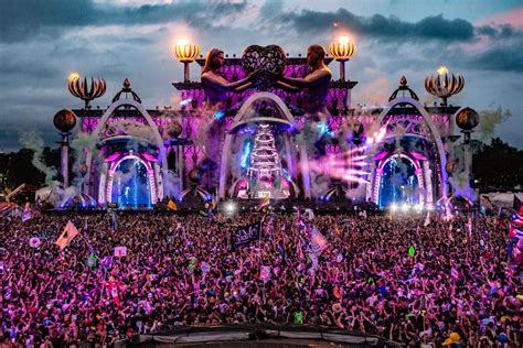 Where Is Rezz Edclv 2019 Set At Electricdaisycarnival IUCN Water