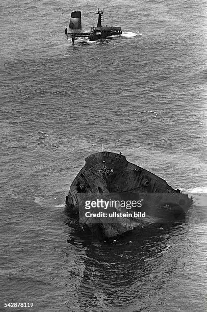 Amoco Cadiz Tanker Fotografías E Imágenes De Stock Getty Images