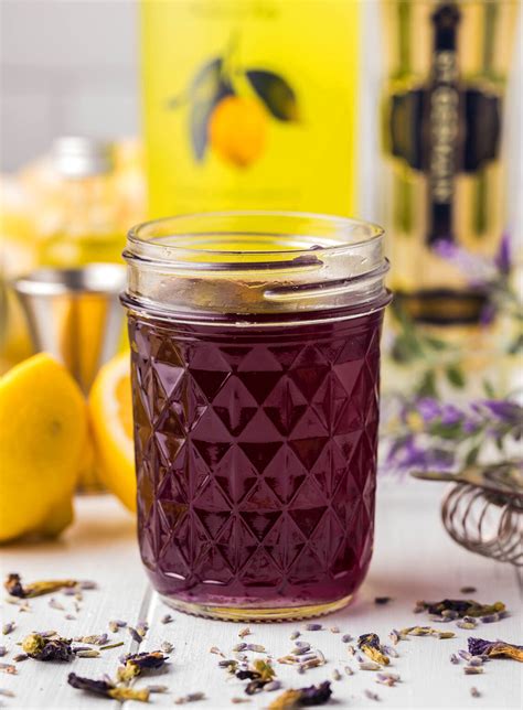 Lemon Lavender Vodka Cocktail Xoxobella